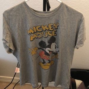 Grey short sleeve T-shirt